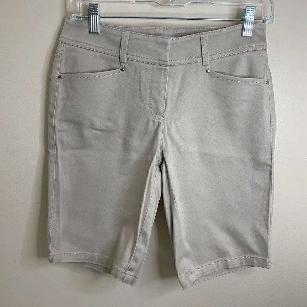 Cache| Bermuda| shorts| Has stretch| Thick material